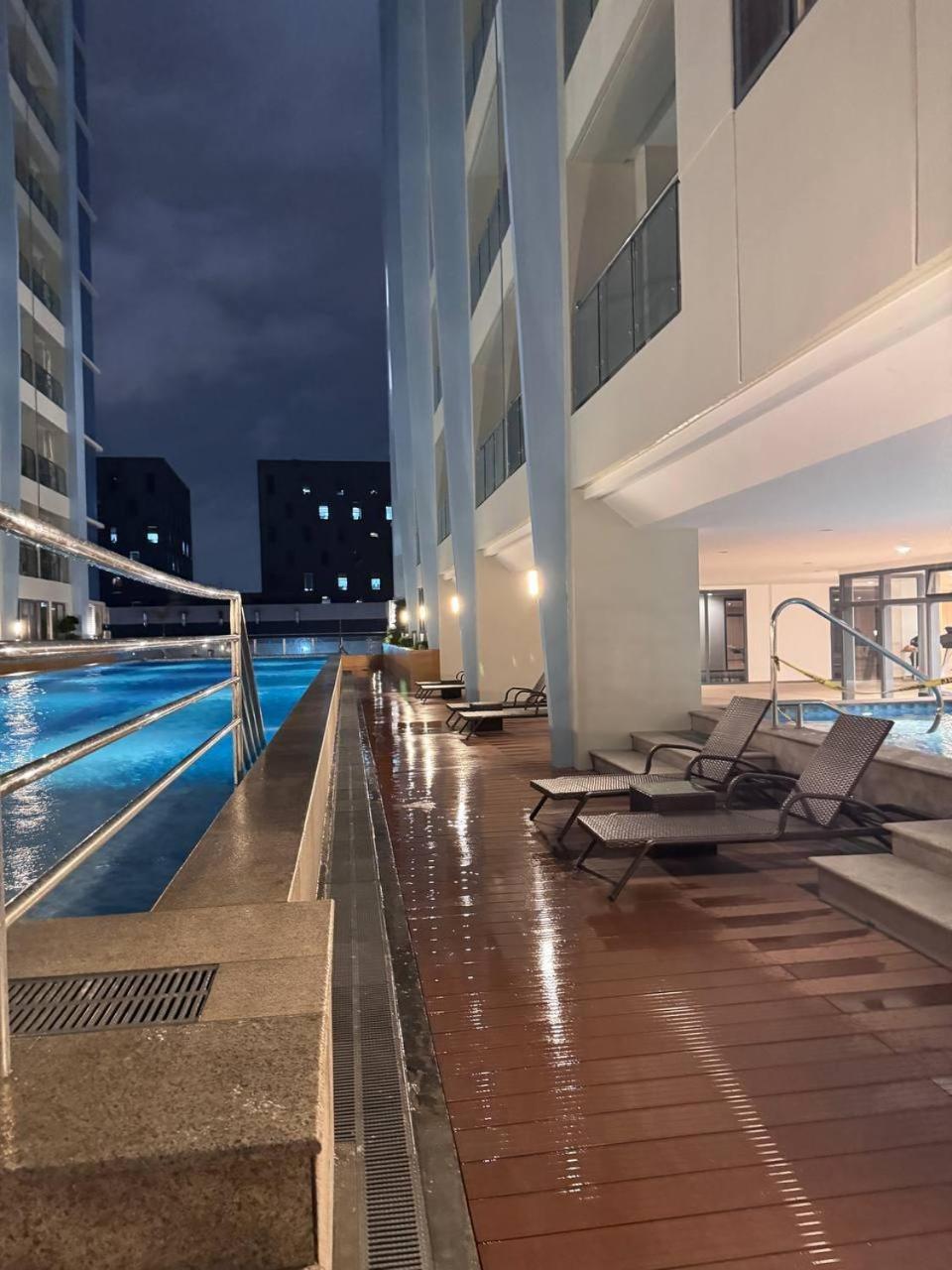 L Condotel Paranaque City Exteriér fotografie