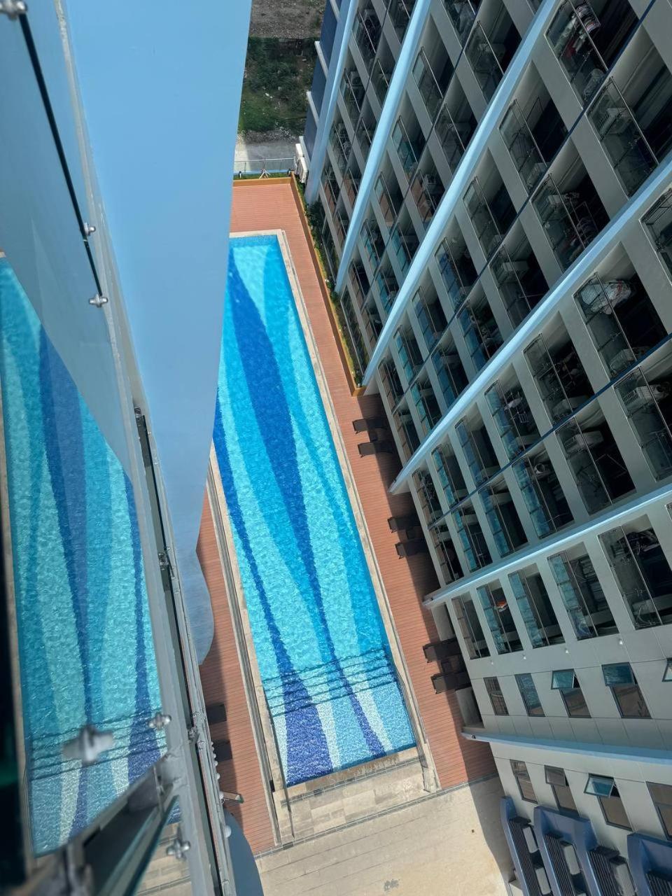 L Condotel Paranaque City Exteriér fotografie