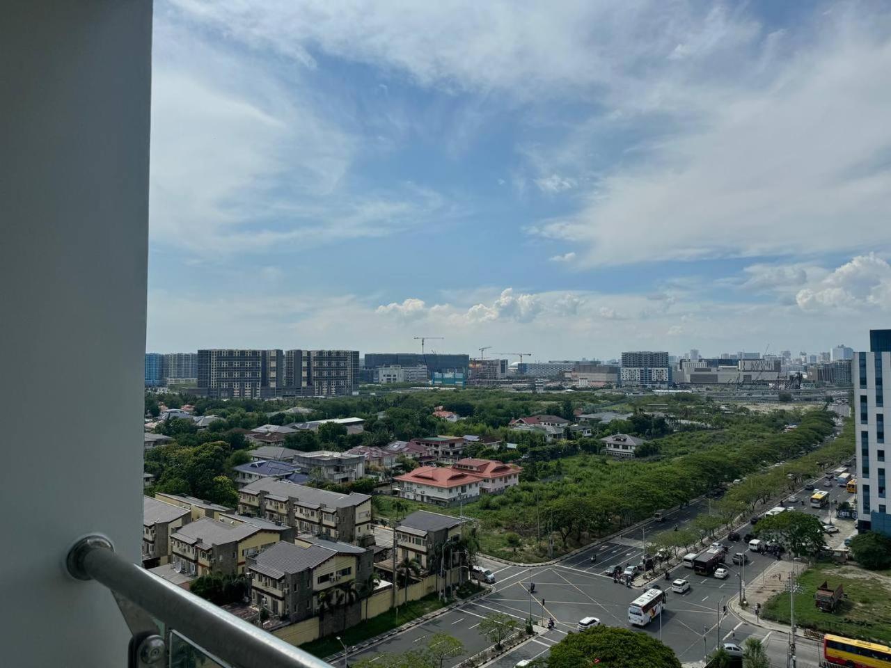 L Condotel Paranaque City Exteriér fotografie