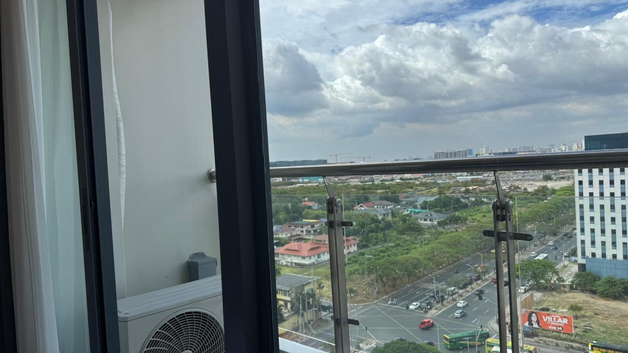 L Condotel Paranaque City Exteriér fotografie
